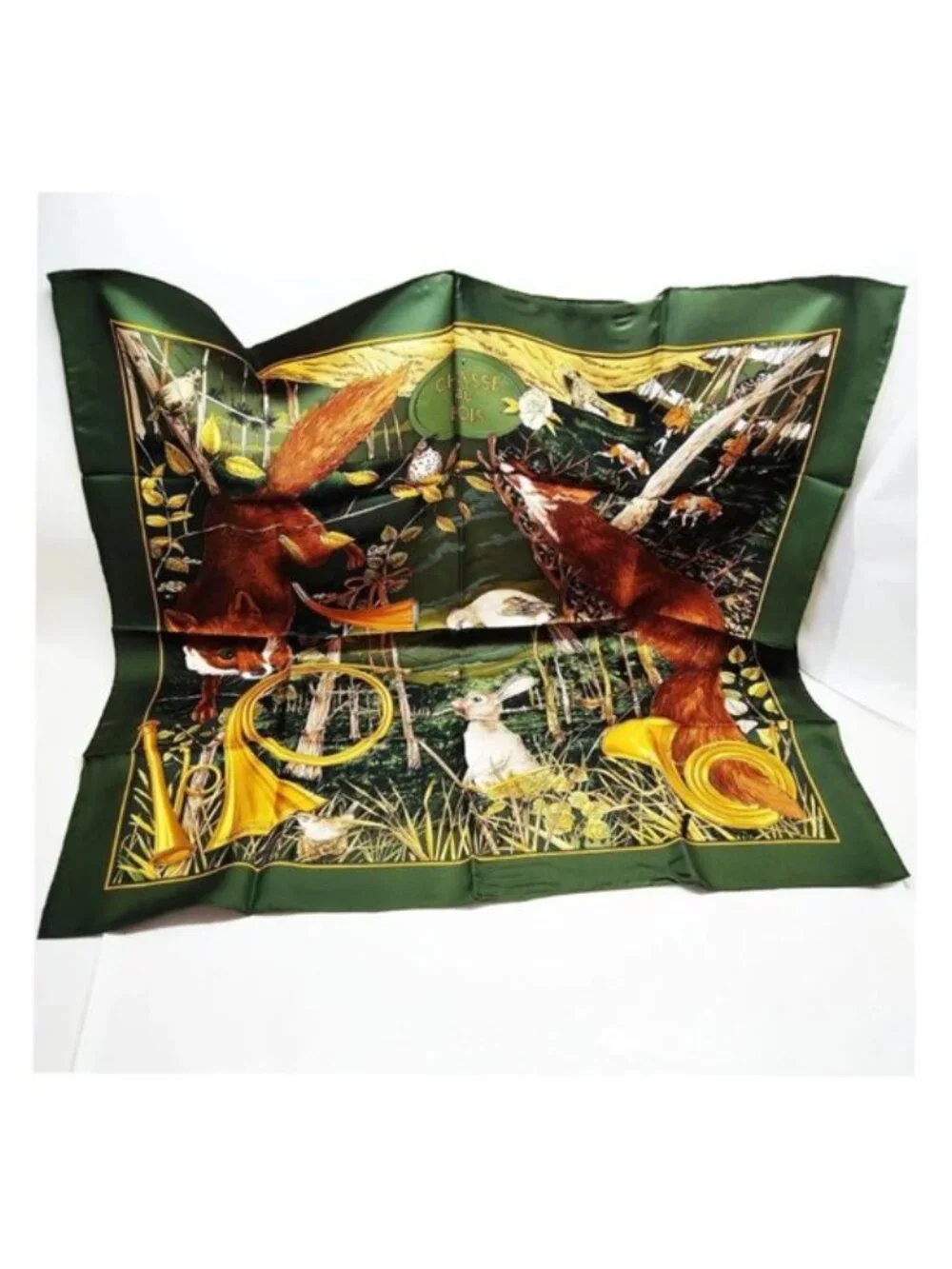 Authentic Hermès Chasse au Bois Carré 90 Silk Scarf Green Hunting Print Made in